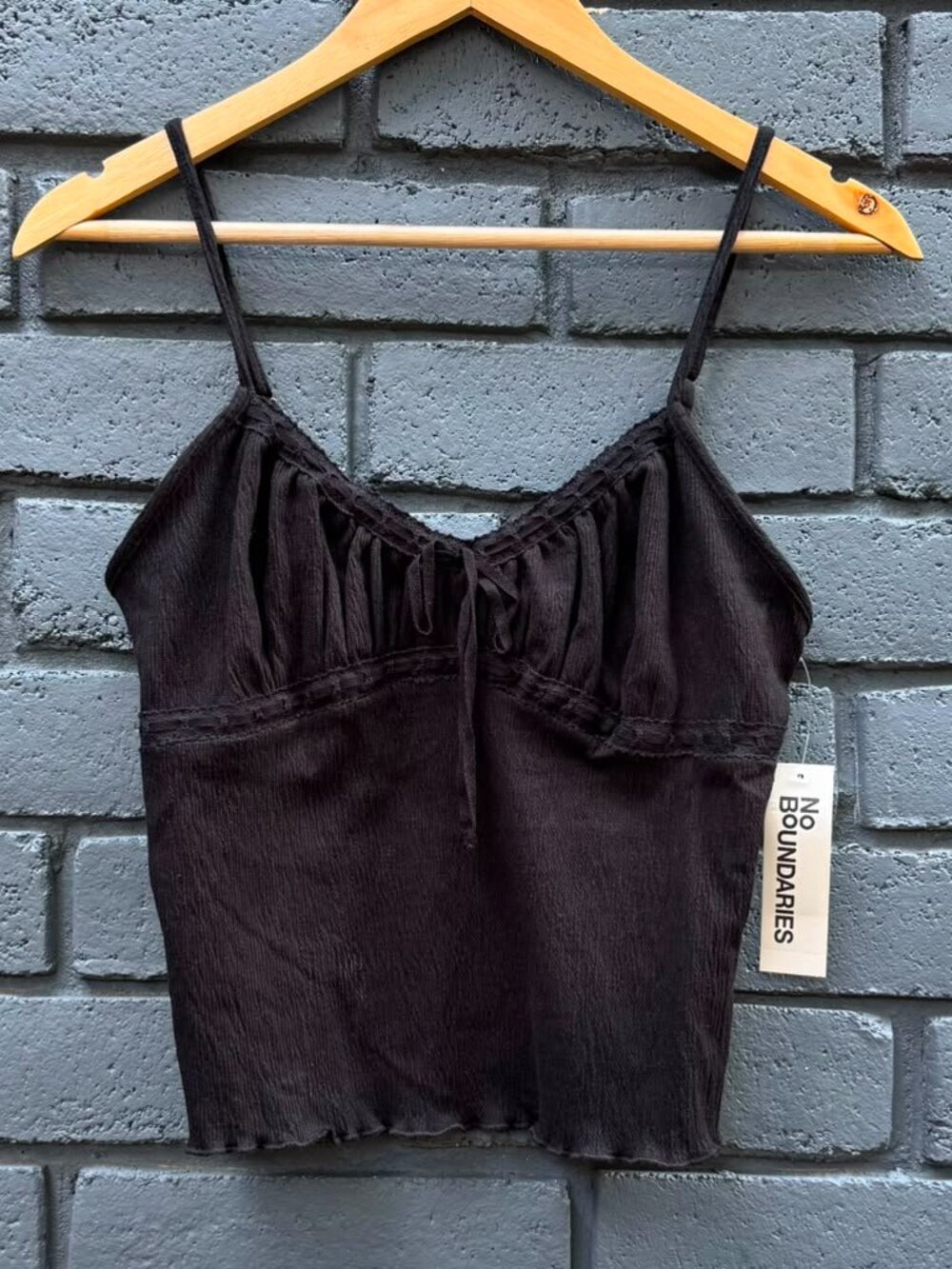 No Boundaries Lace Trim Cami Top Black S Sweetheart Adjustable Strap Cottage Y2K